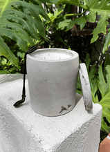 Load image into Gallery viewer, the medium - nu los angeles